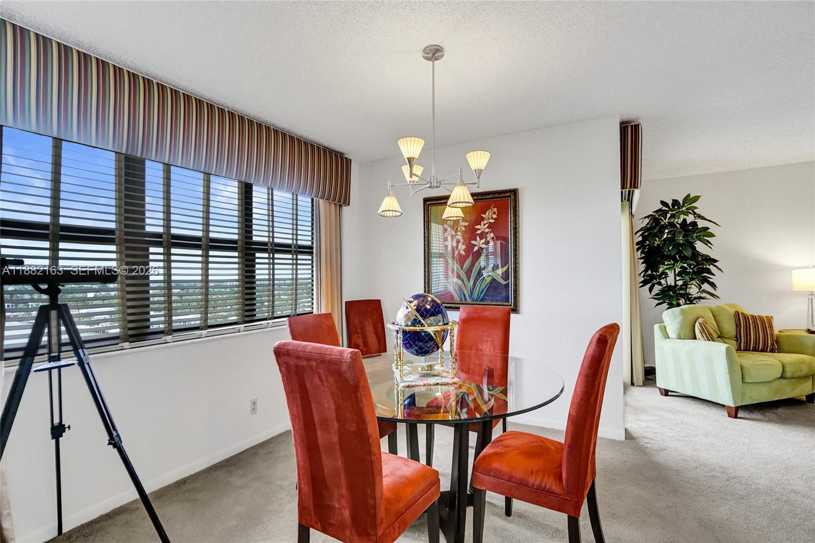 TRITON CONDO - Residential