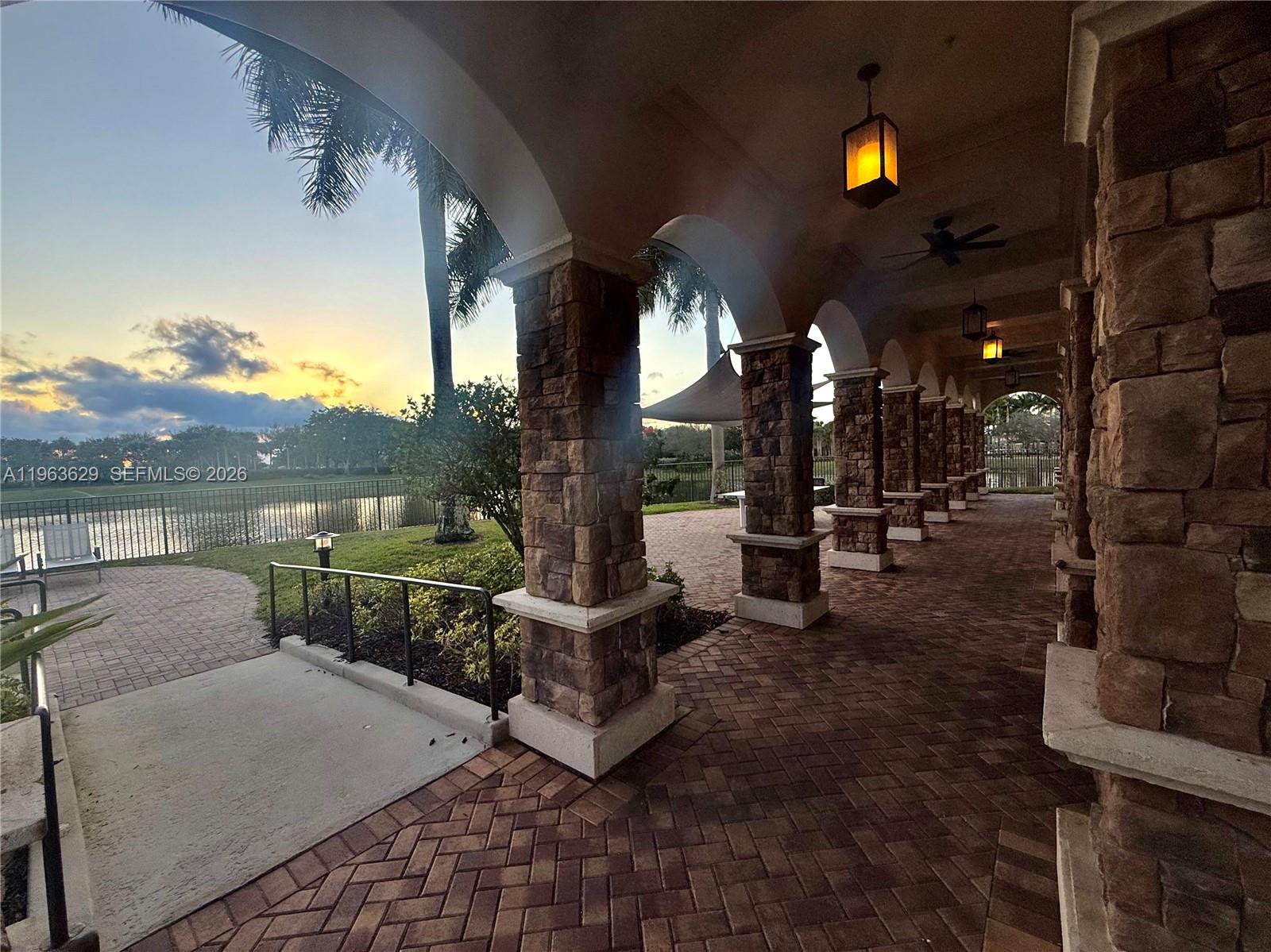 HERON BAY FOUR - Residential