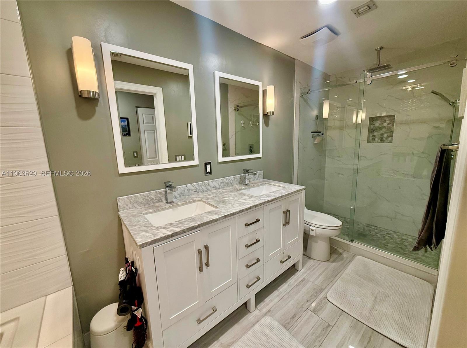 HERON BAY FOUR - Residential