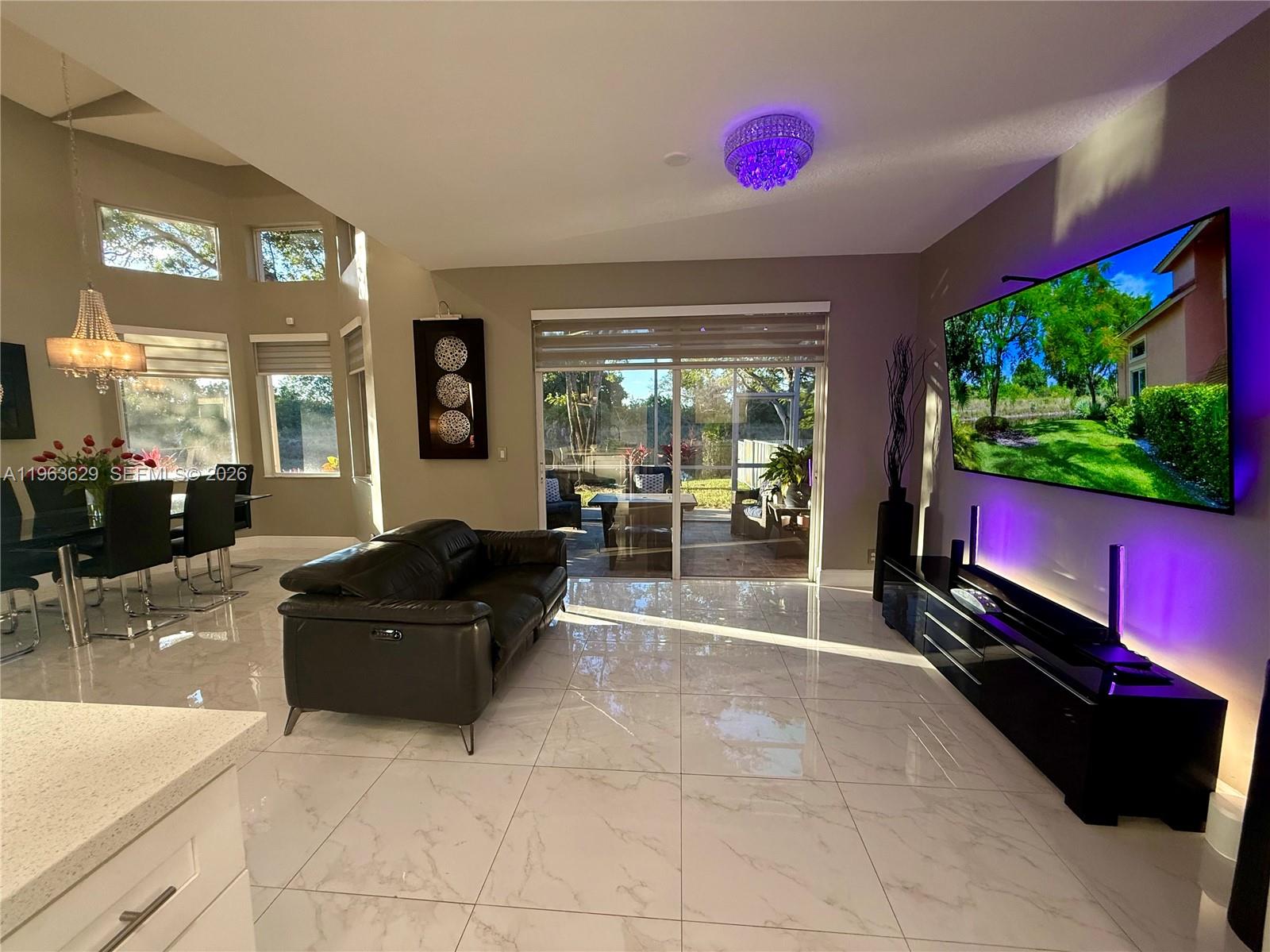 HERON BAY FOUR - Residential