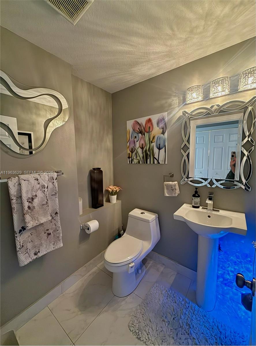 HERON BAY FOUR - Residential