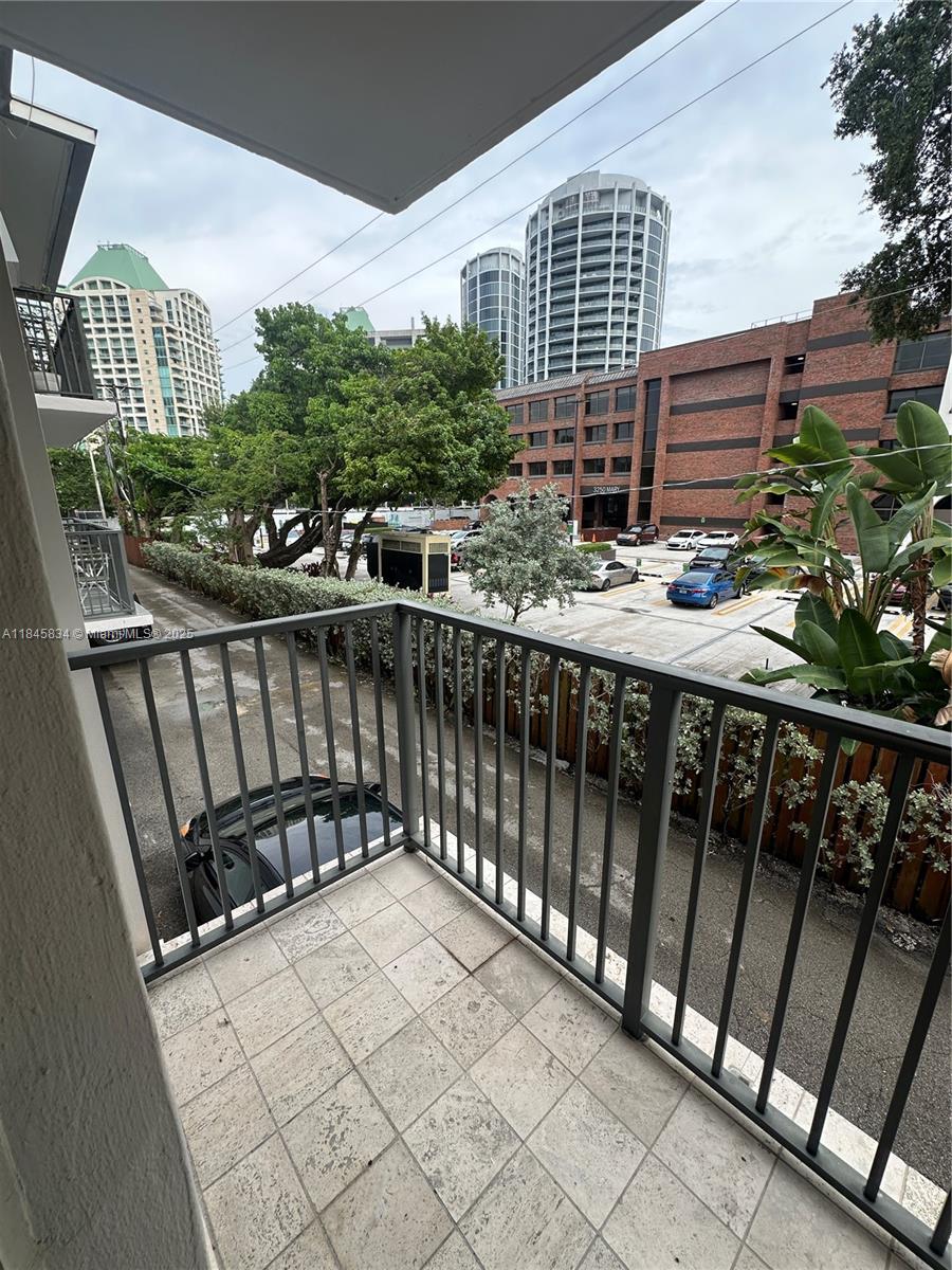 3242 Mary St S215