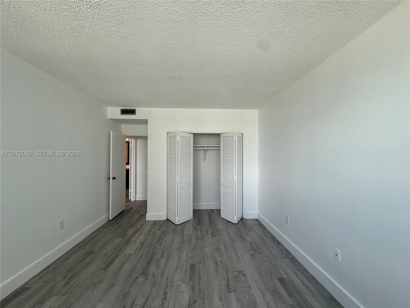 ALEXANDER TOWERS CONDO - Residential