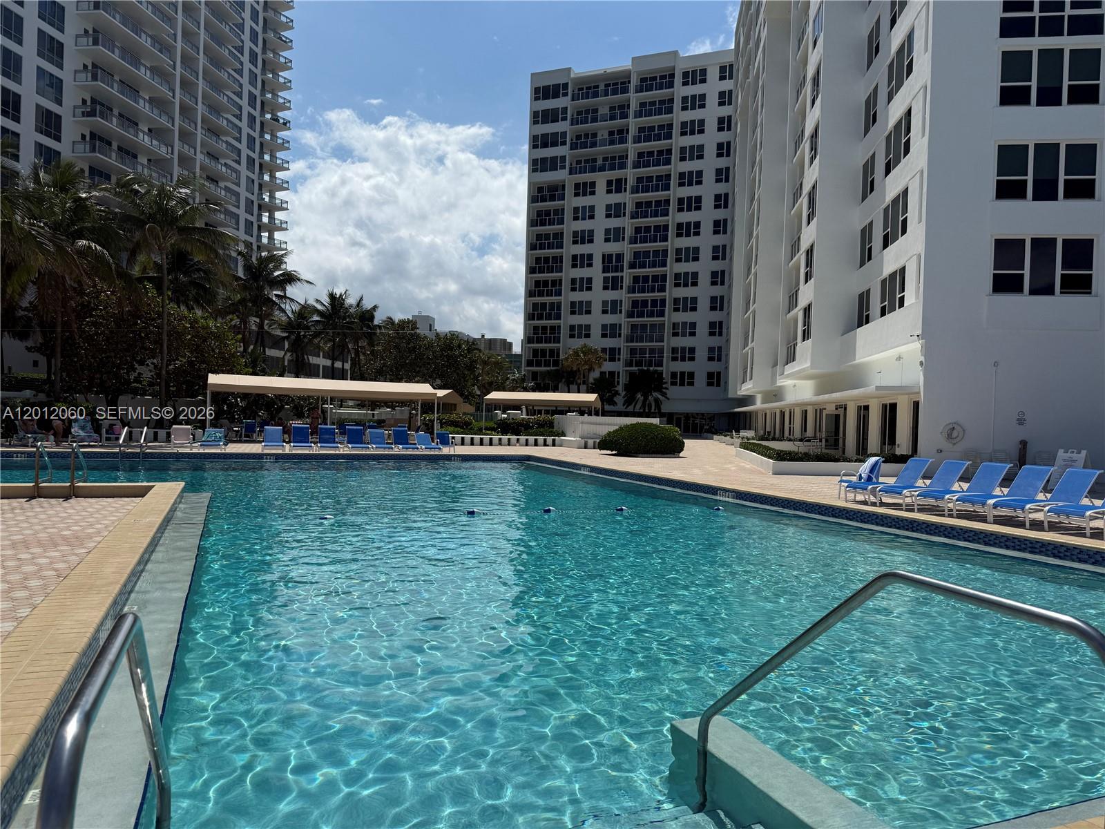 ALEXANDER TOWERS CONDO - Residential