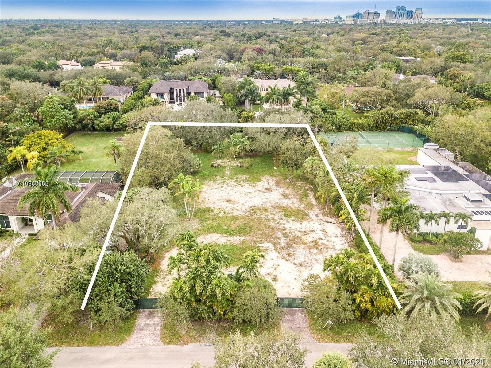 MARTIN SUBURBAN ACRES - Residential