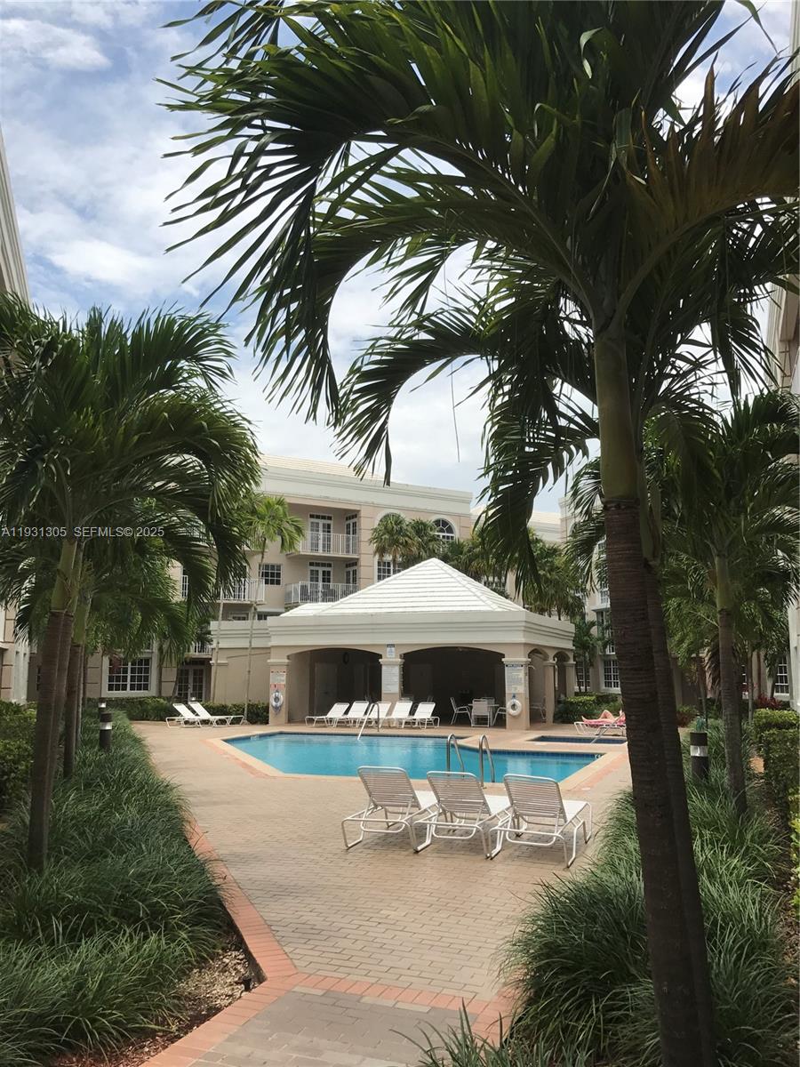 UNIVERSITY INN CONDO - Residential Lease