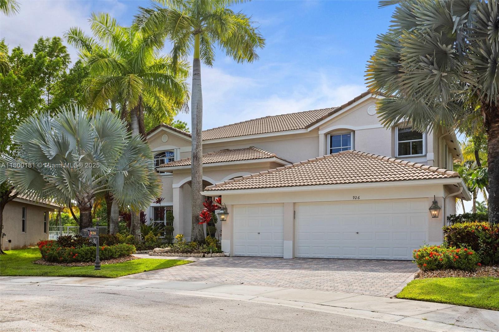 Property for Sale at 926 Marina Dr, Weston, Broward County, Florida - Bedrooms: 5 
Bathrooms: 4  - $1,980,000