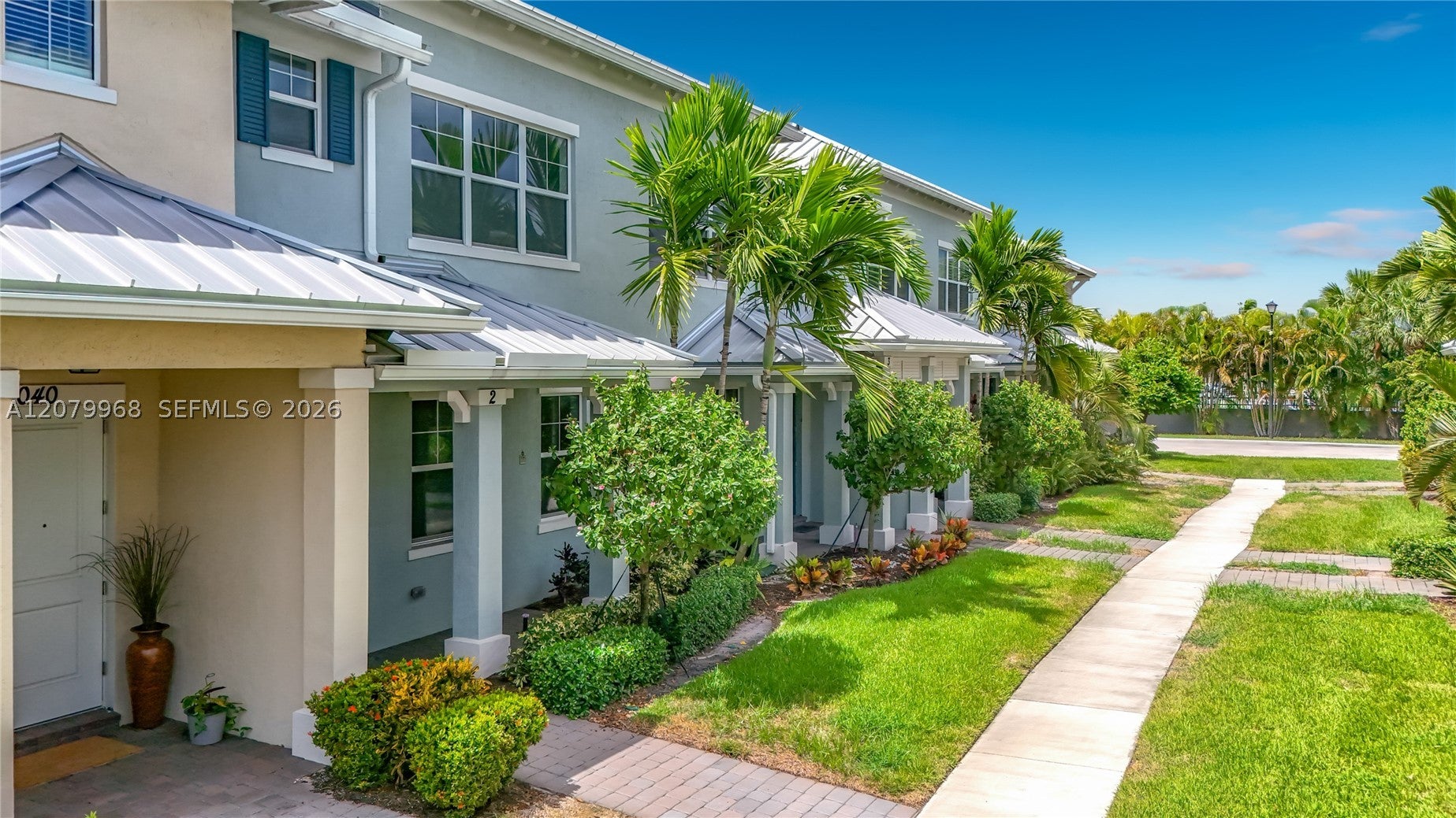 1040 Eucalyptus Dr 2