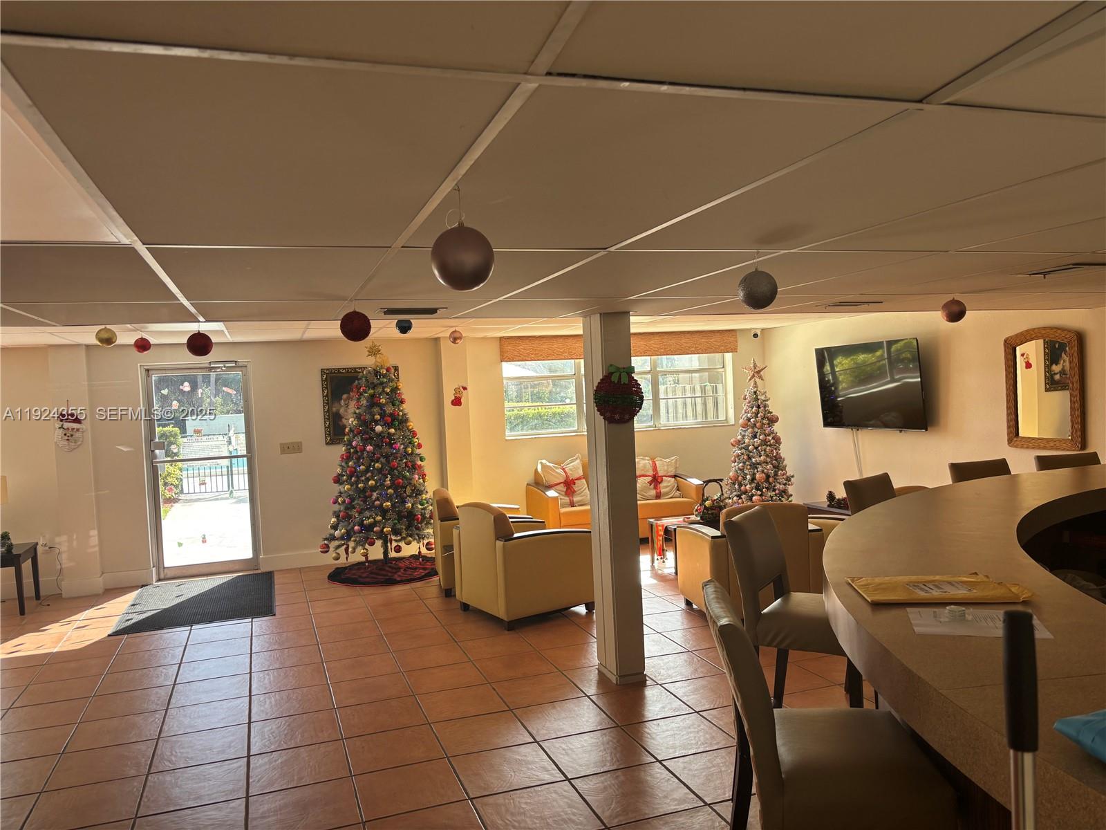 CYPRESS CLUB OF KENDALE C - Residential