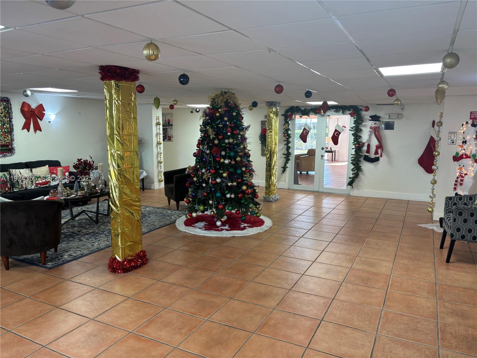 CYPRESS CLUB OF KENDALE C - Residential