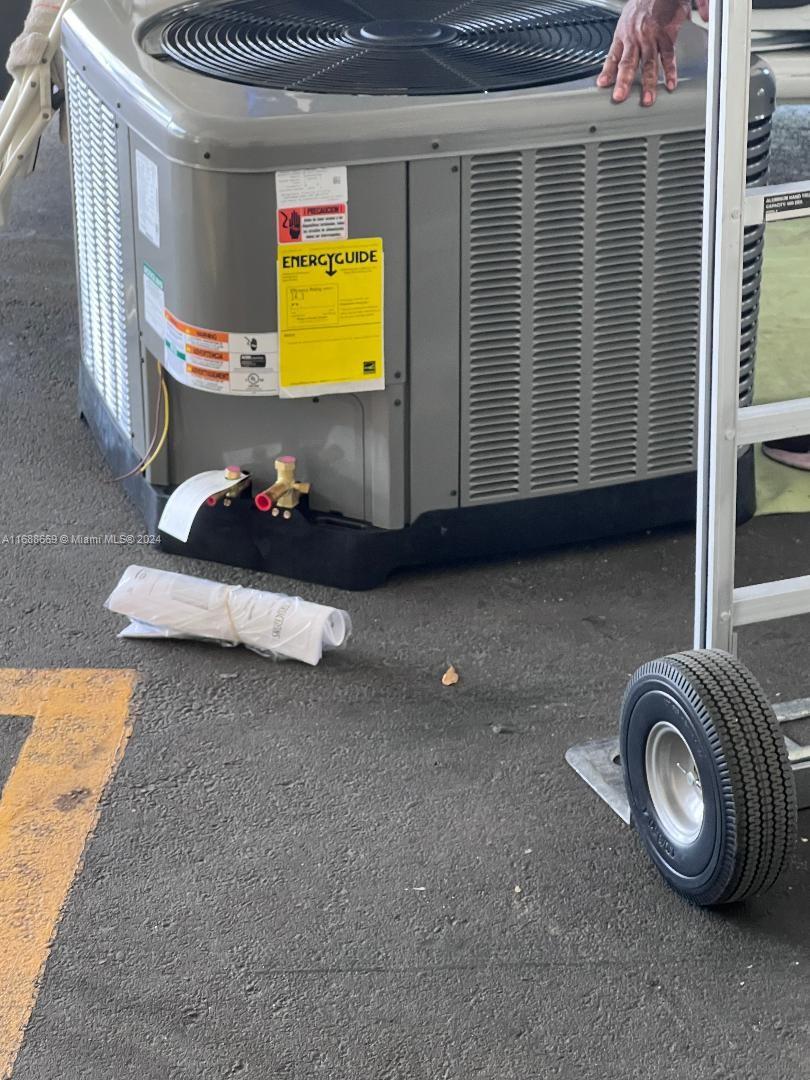 GOLDEN SAILS CONDO - Residential