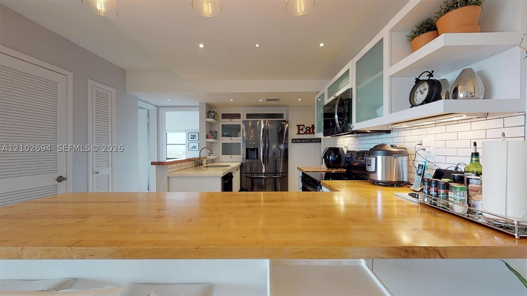 77 Crandon Blvd 8D