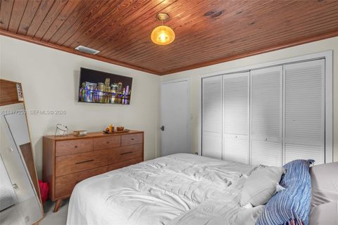 Tiny photo for 810 NE 149th St, Miami, FL 33161 (MLS # A11977299)