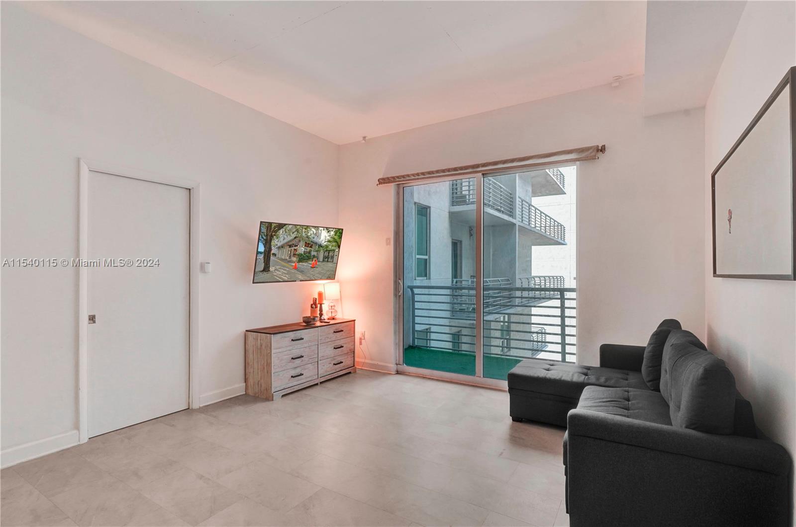 THE LOFT DOWNTOWN CONDO - Residential