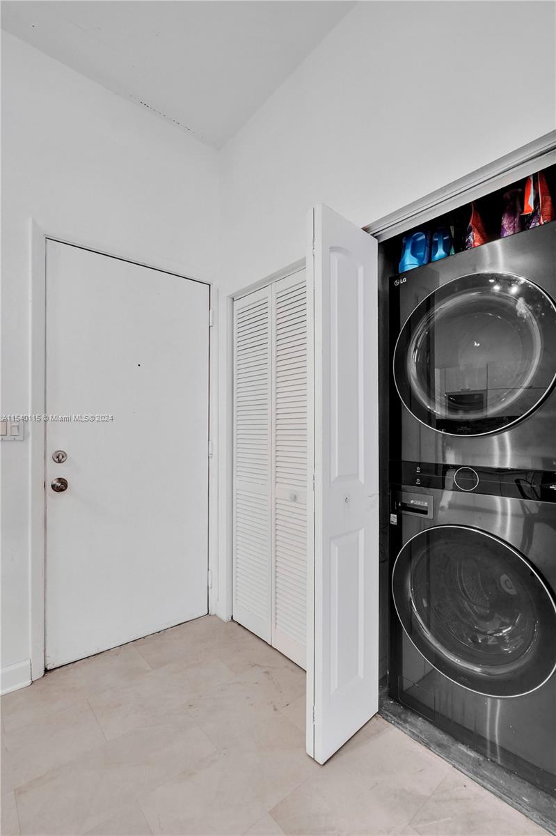 THE LOFT DOWNTOWN CONDO - Residential
