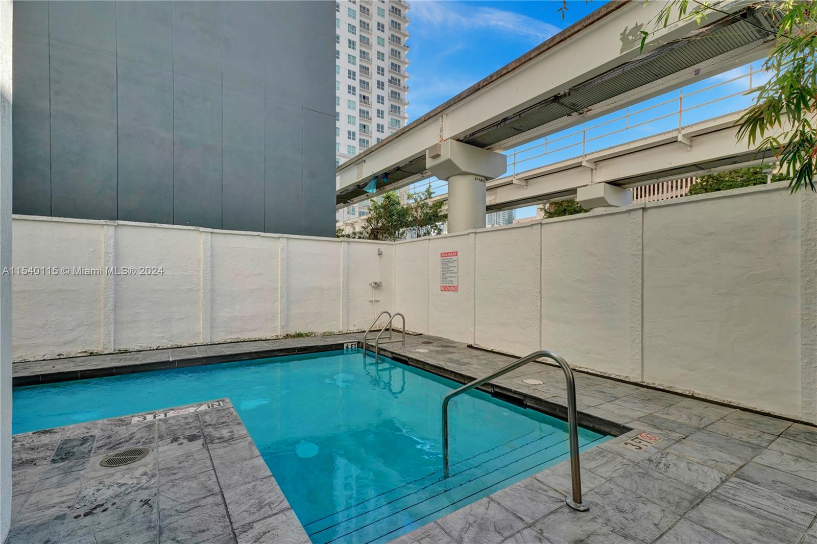 THE LOFT DOWNTOWN CONDO - Residential