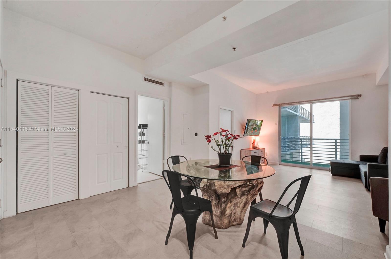 THE LOFT DOWNTOWN CONDO - Residential
