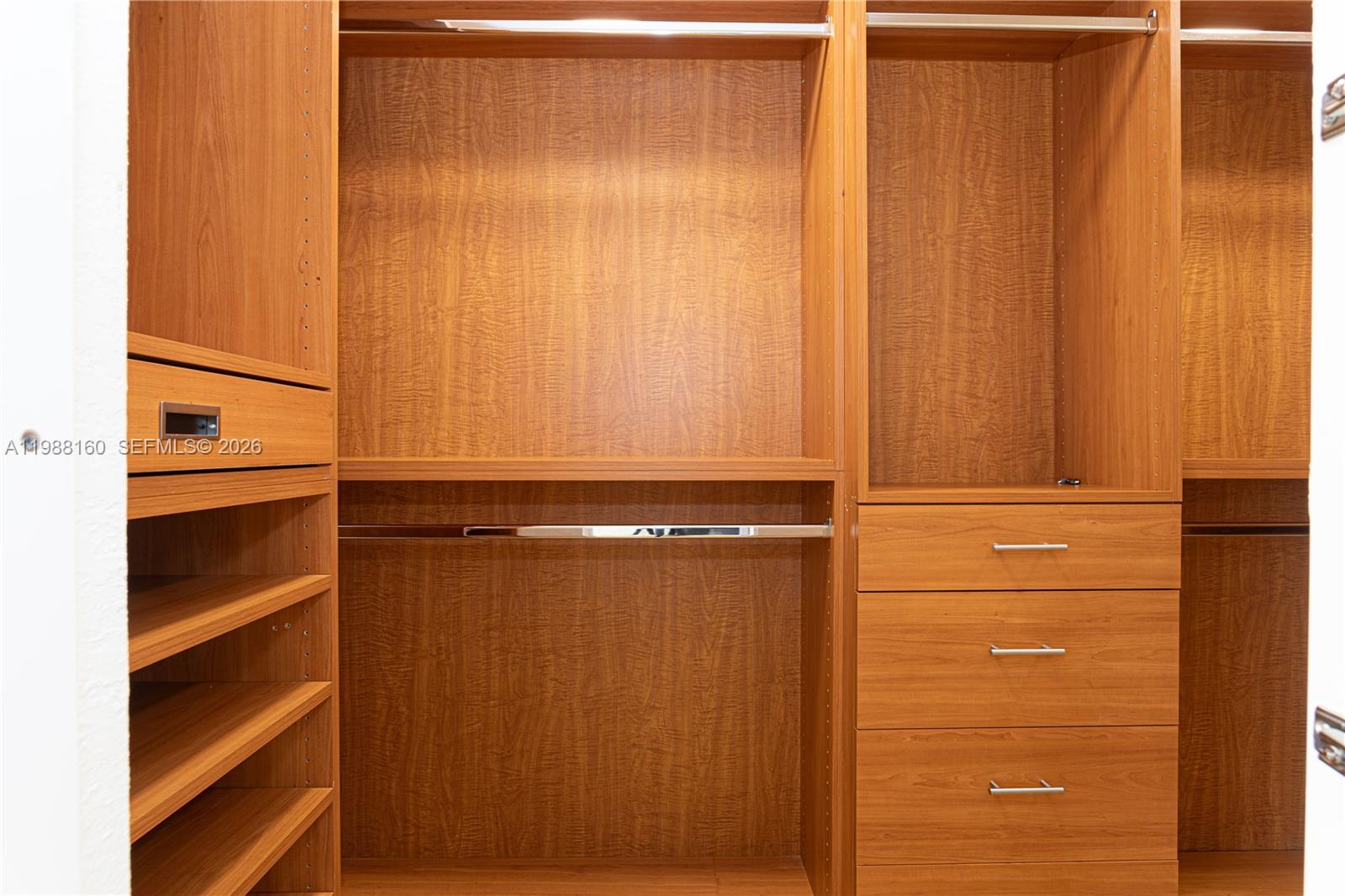 POINCIANA IS YT & RCQ CLU - Residential Lease