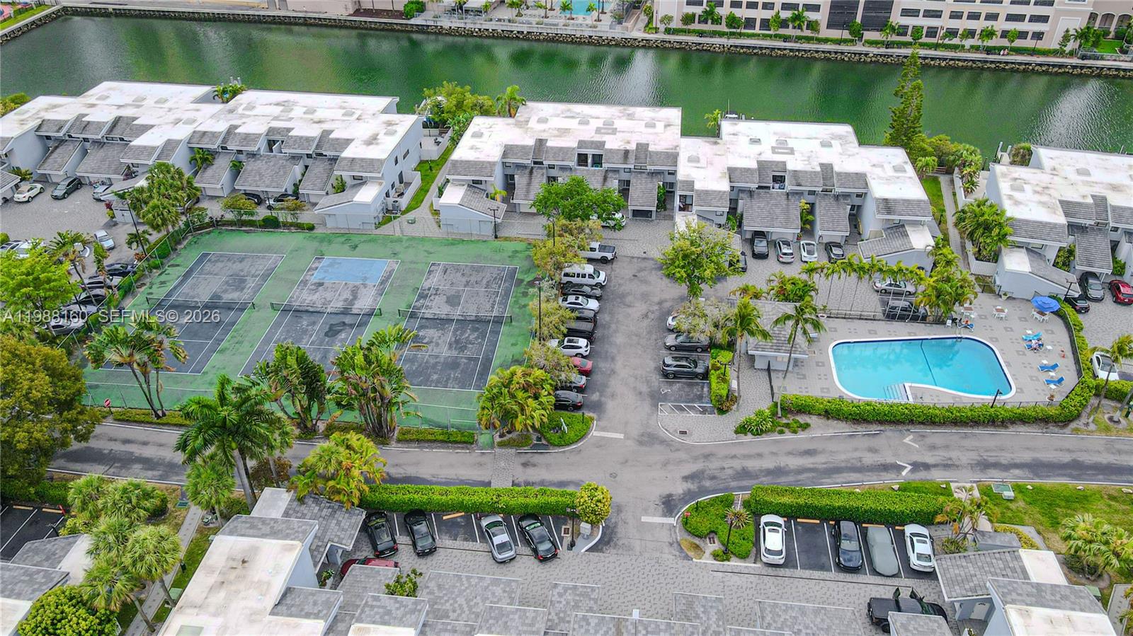 POINCIANA IS YT & RCQ CLU - Residential Lease