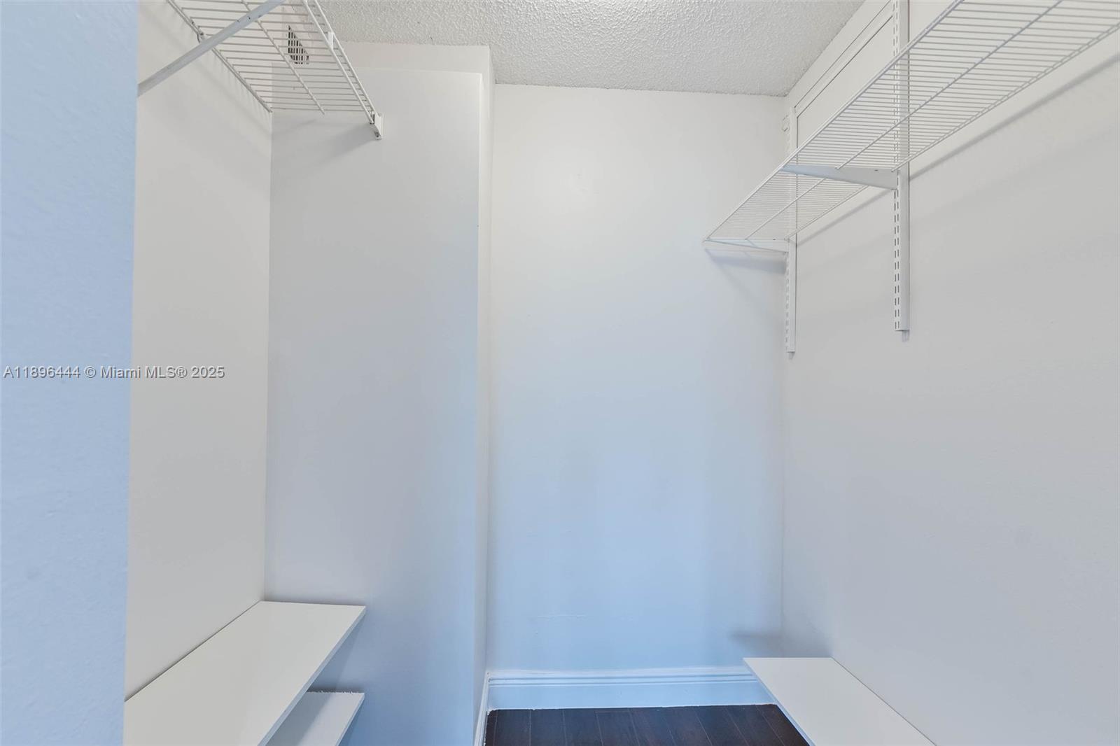 WISPERWOOD VILLAGE CONDO - Residential Lease