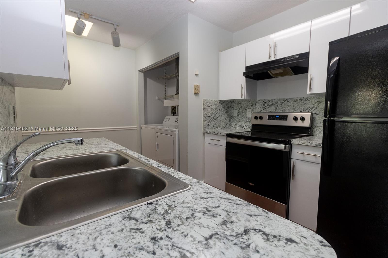 Rental Property at 18308 Nw 68th Ave L, Hialeah, Miami-Dade County, Florida - Bedrooms: 2 
Bathrooms: 1  - $1,950 MO.