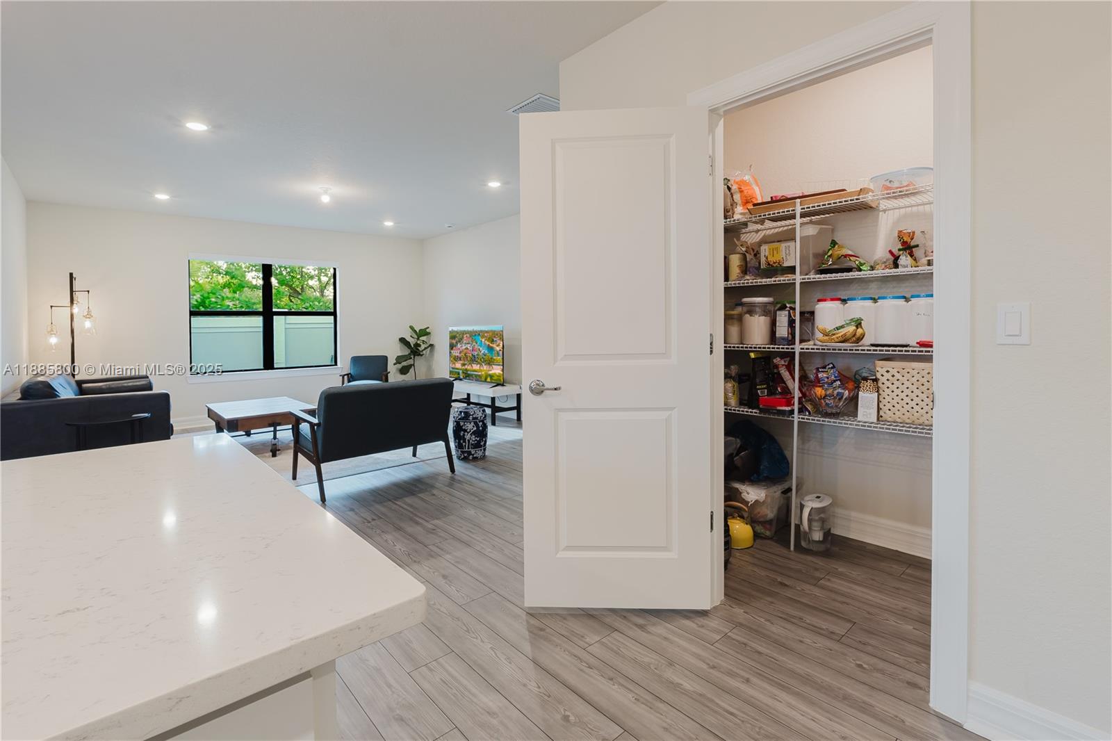 SOMERSET PLAZA - Residential Lease