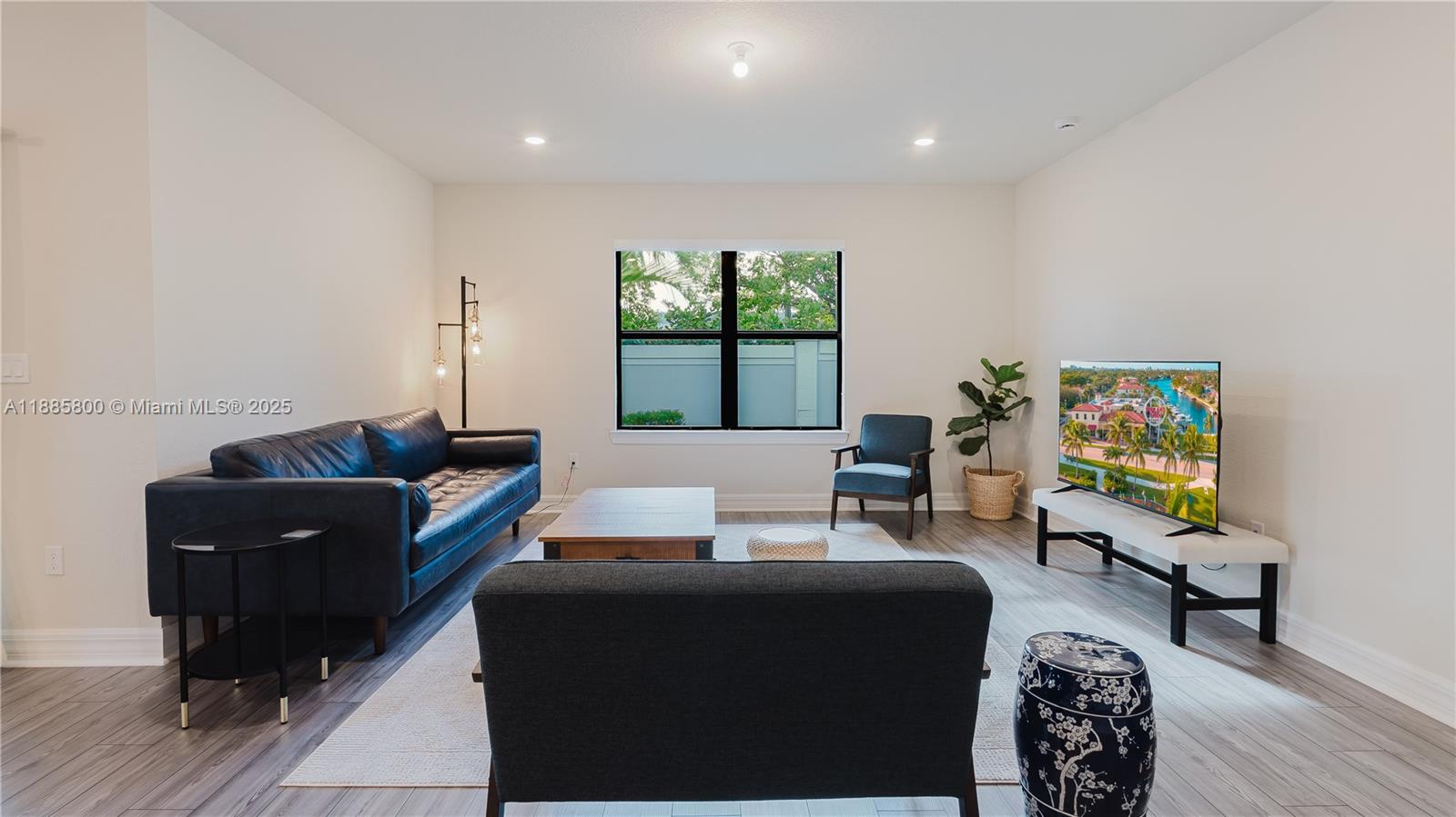 SOMERSET PLAZA - Residential Lease