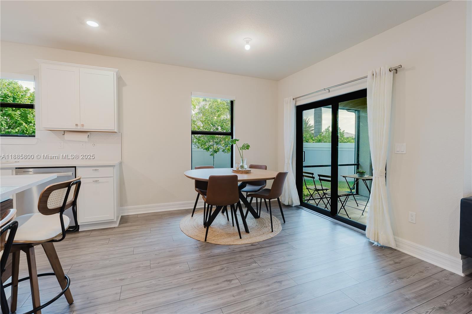 SOMERSET PLAZA - Residential Lease