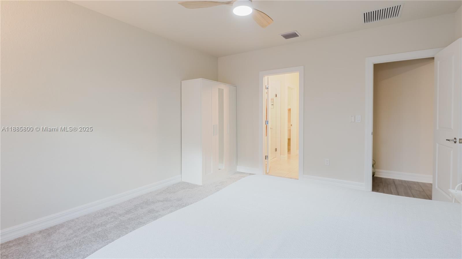 SOMERSET PLAZA - Residential Lease