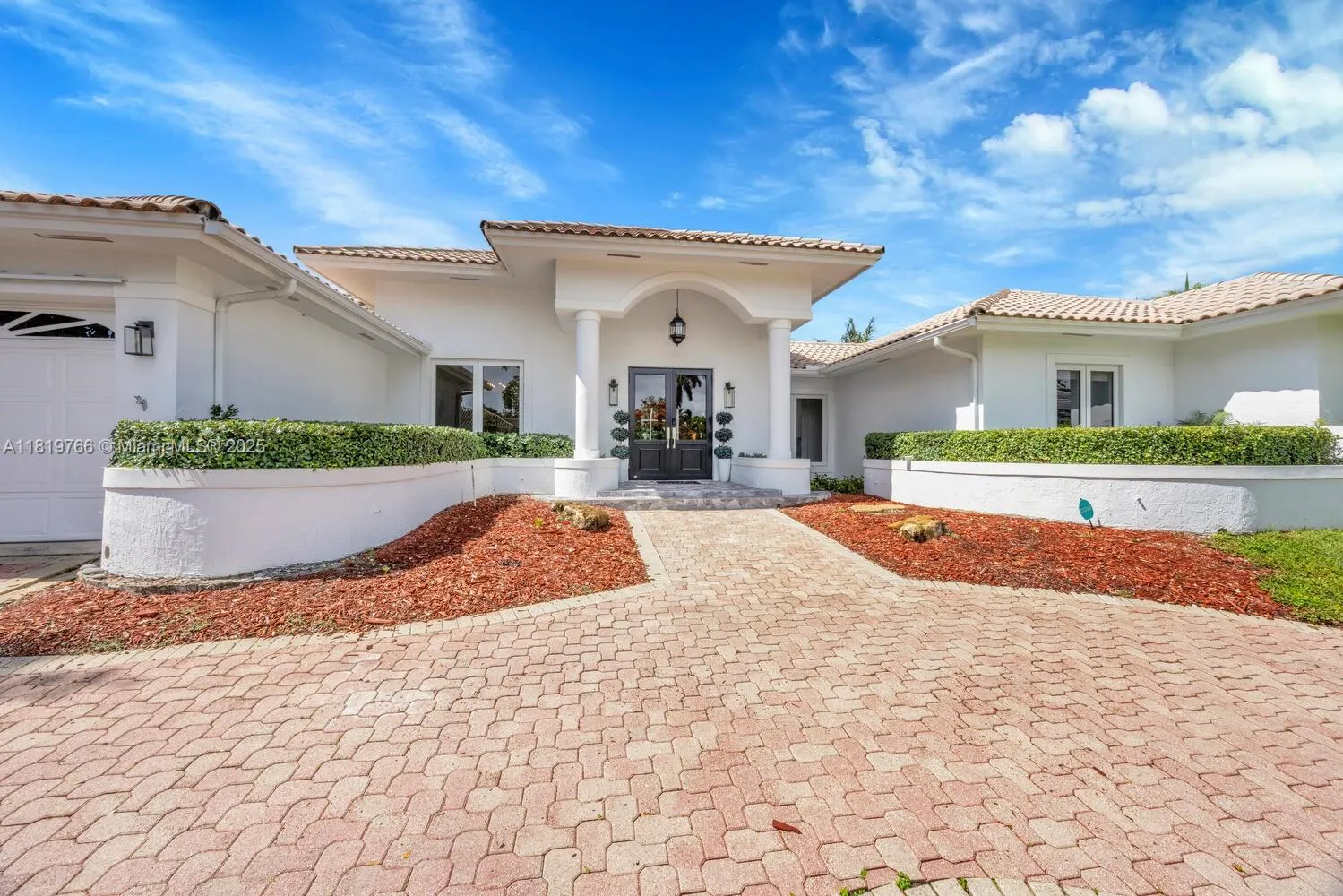 Palmetto Bay, Florida 33157, United States, 5 Bedrooms Bedrooms, ,5 BathroomsBathrooms,Residential,Active,148415