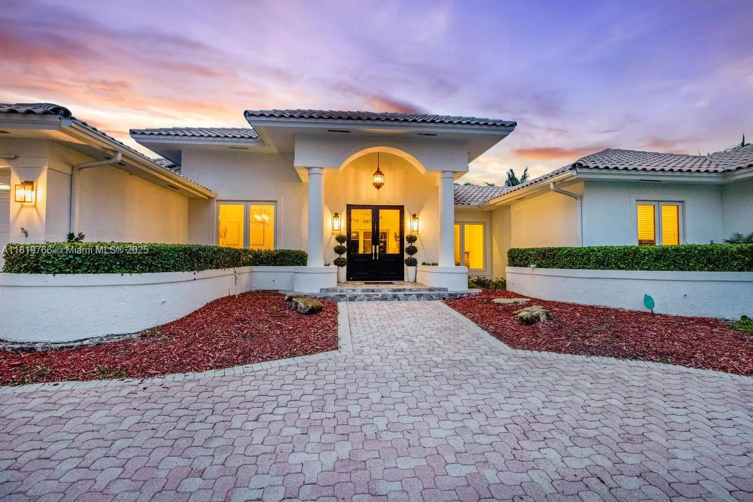 Palmetto Bay, Florida 33157, United States, 5 Bedrooms Bedrooms, ,5 BathroomsBathrooms,Residential,Active,148415
