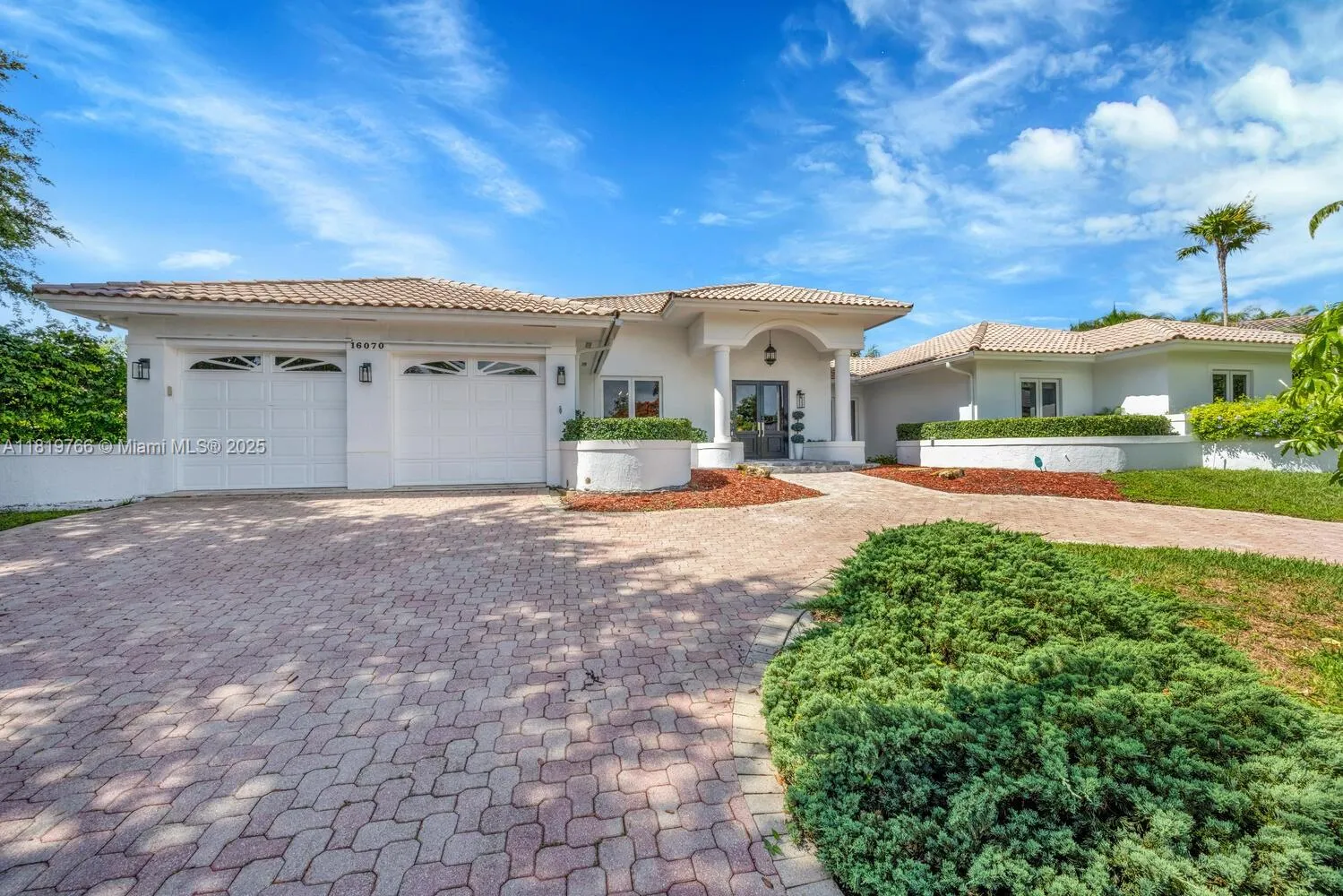 Palmetto Bay, Florida 33157, United States, 5 Bedrooms Bedrooms, ,5 BathroomsBathrooms,Residential,Active,148415