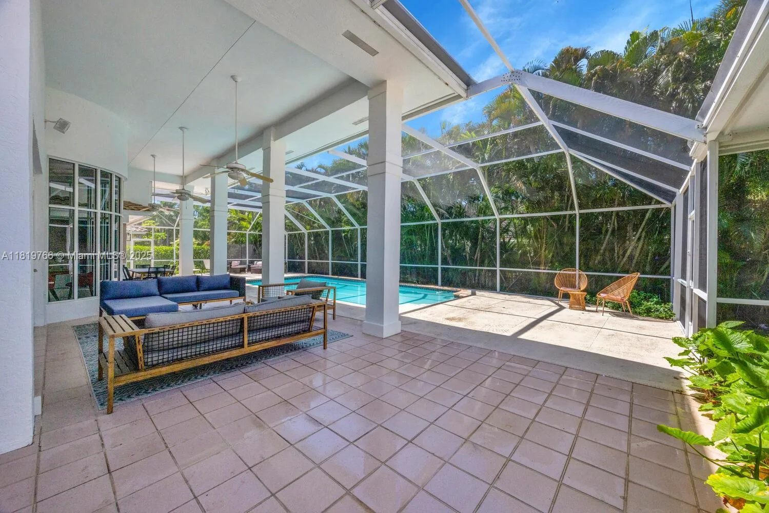 Palmetto Bay, Florida 33157, United States, 5 Bedrooms Bedrooms, ,5 BathroomsBathrooms,Residential,Active,148415