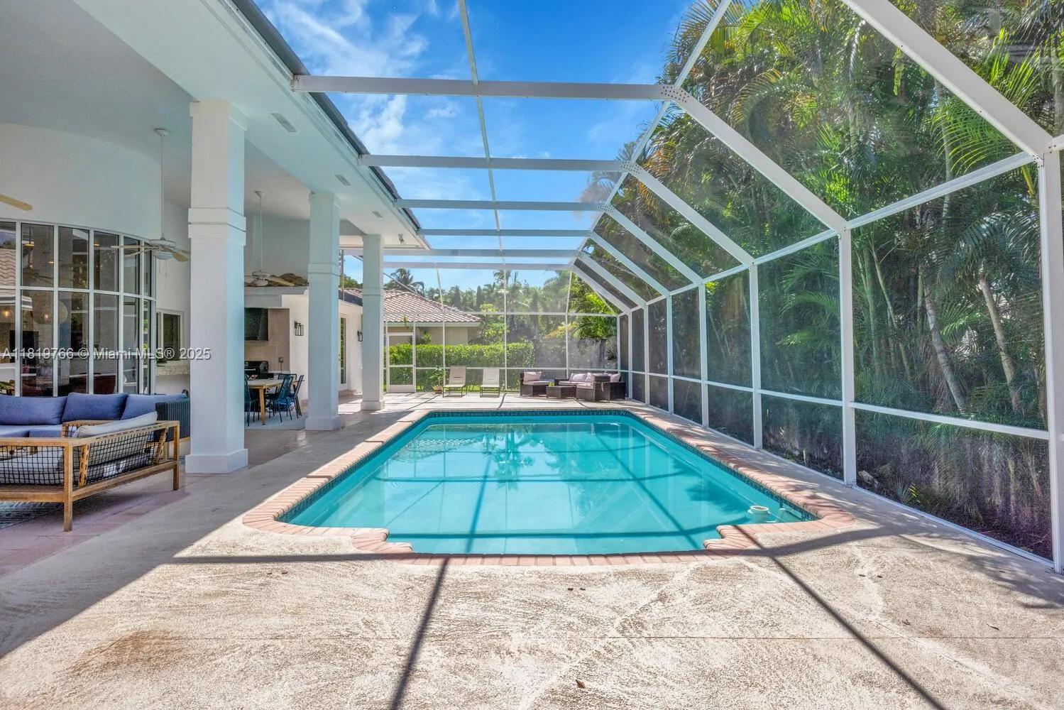 Palmetto Bay, Florida 33157, United States, 5 Bedrooms Bedrooms, ,5 BathroomsBathrooms,Residential,Active,148415