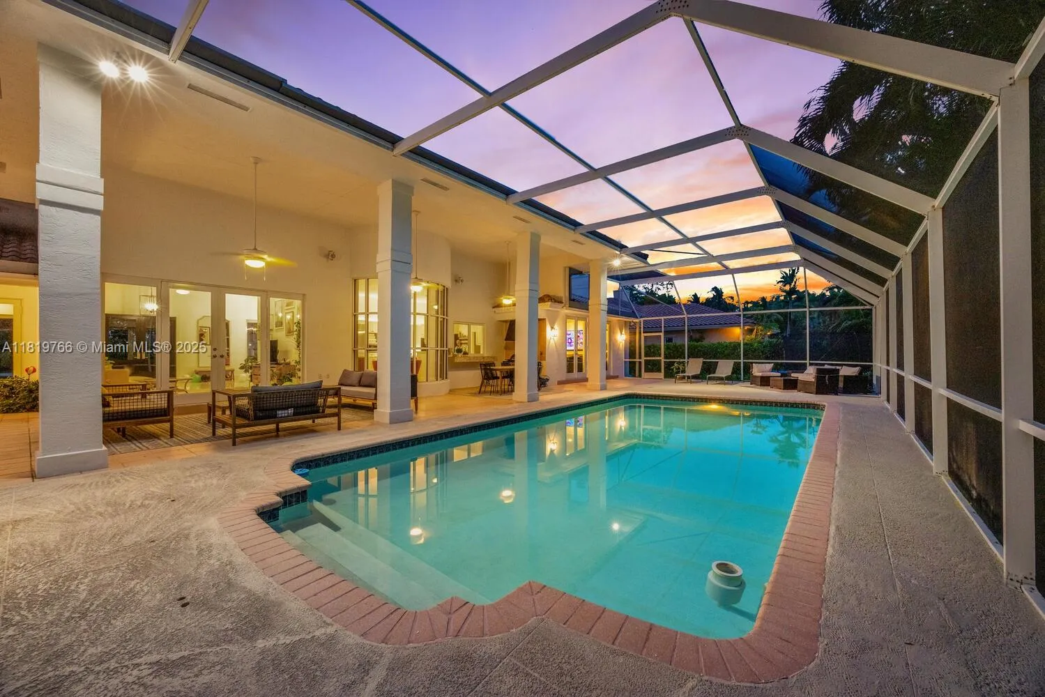 Palmetto Bay, Florida 33157, United States, 5 Bedrooms Bedrooms, ,5 BathroomsBathrooms,Residential,Active,148415