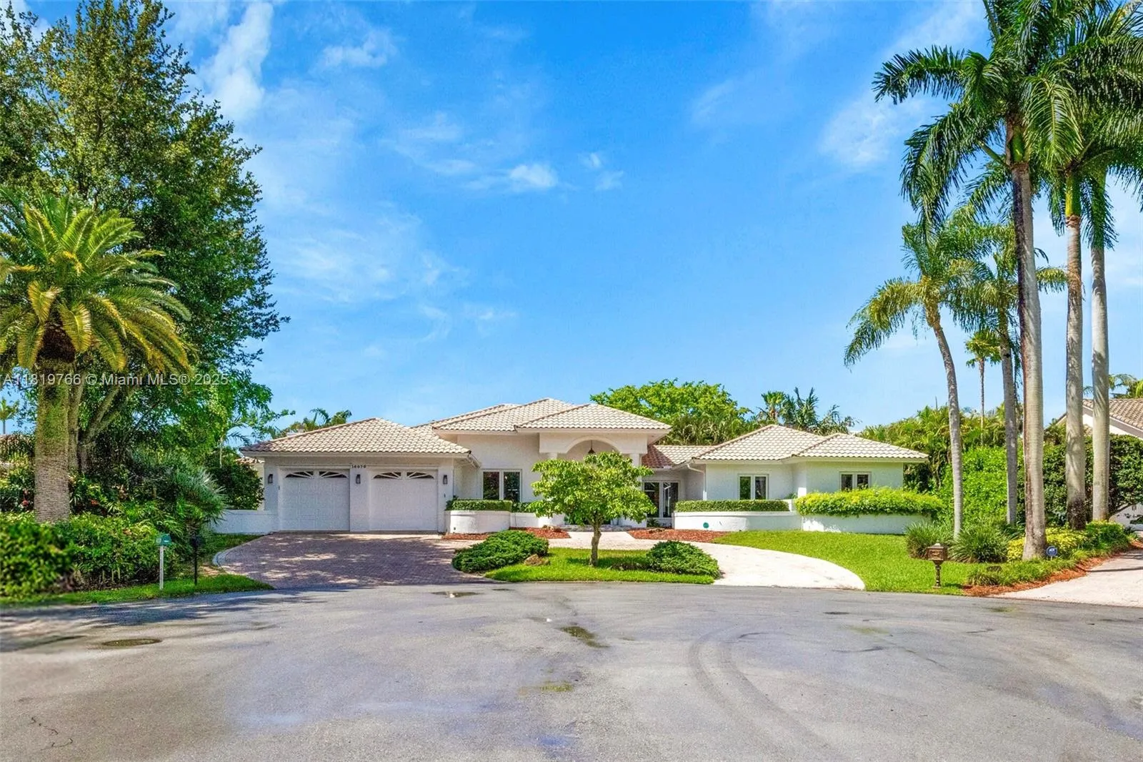 Palmetto Bay, Florida 33157, United States, 5 Bedrooms Bedrooms, ,5 BathroomsBathrooms,Residential,Active,148415