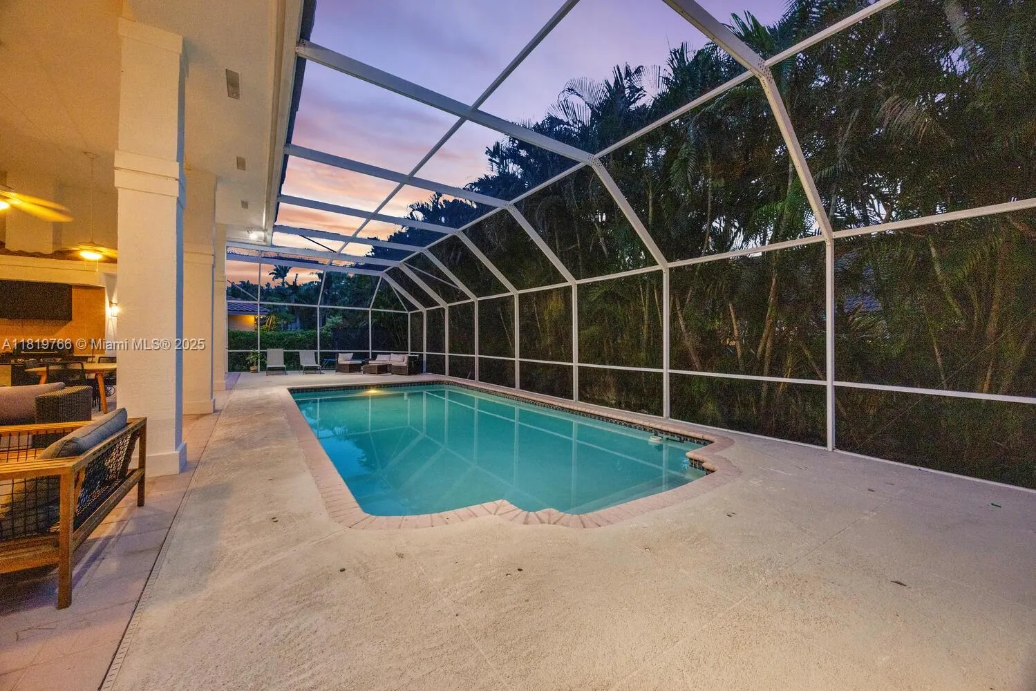 Palmetto Bay, Florida 33157, United States, 5 Bedrooms Bedrooms, ,5 BathroomsBathrooms,Residential,Active,148415