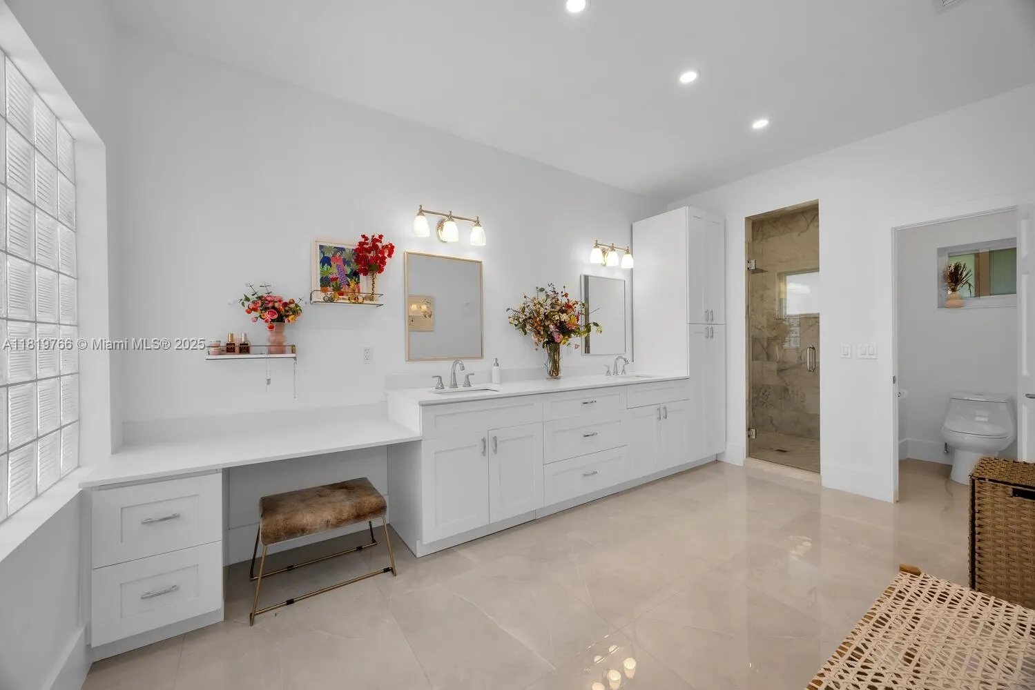 Palmetto Bay, Florida 33157, United States, 5 Bedrooms Bedrooms, ,5 BathroomsBathrooms,Residential,Active,148415