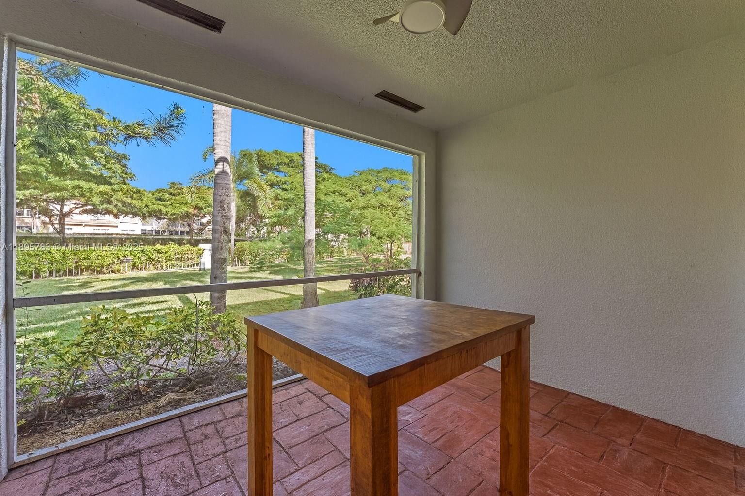 GREENS AT BOCA GOLF AND T - Residential