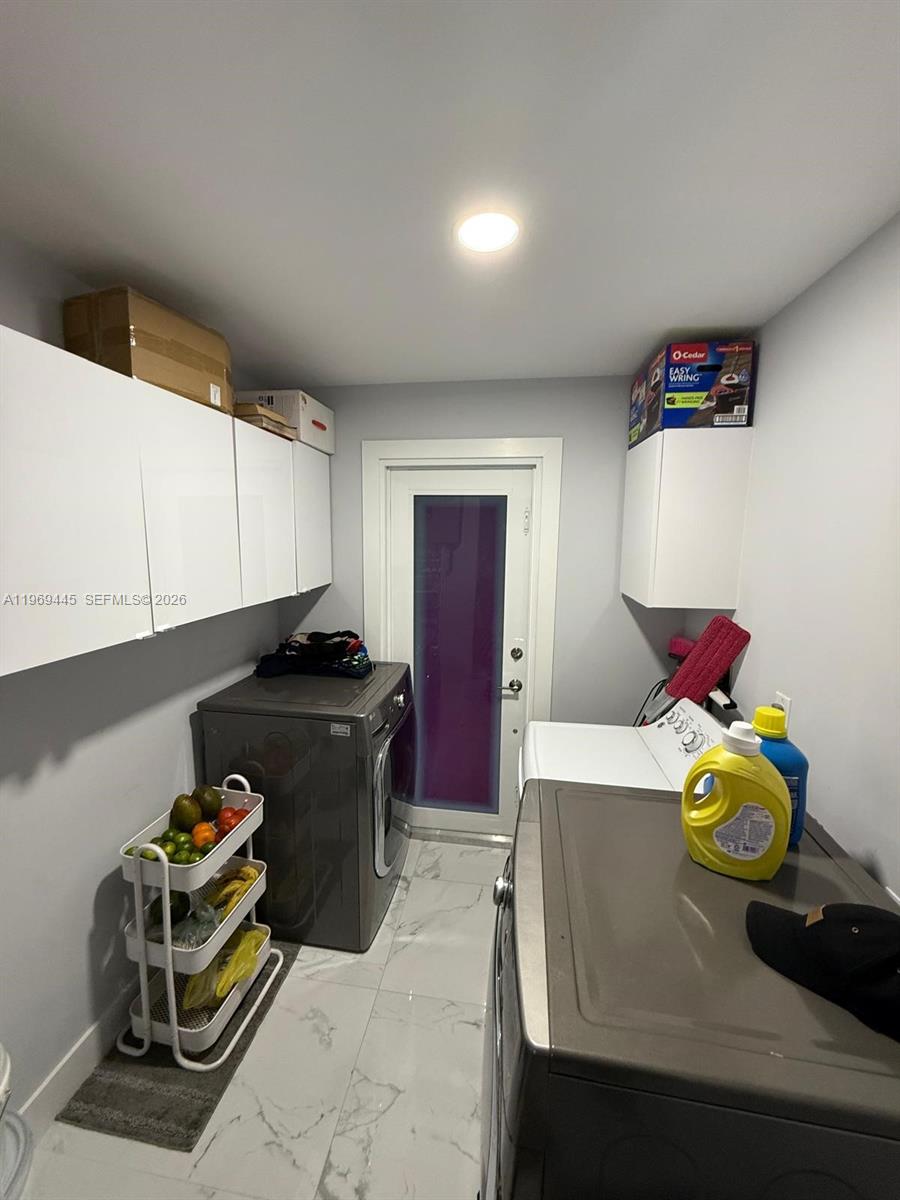 ROSE ESTATES - Residential