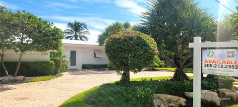 Photo of 2781 NE 23rd Ct, Pompano Beach, FL 33062 (MLS # A11689721)