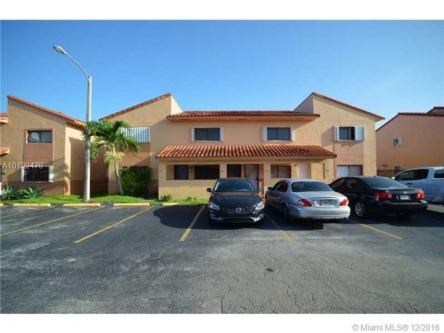 Bright & Spacious 2/2 Condo in Hialeah. This unit is in immaculate condition, ready to move in. Centrally located close to dining areas, shopping centers and excellent schools. This unit will not last long. Listing agent must accompany to all showings.