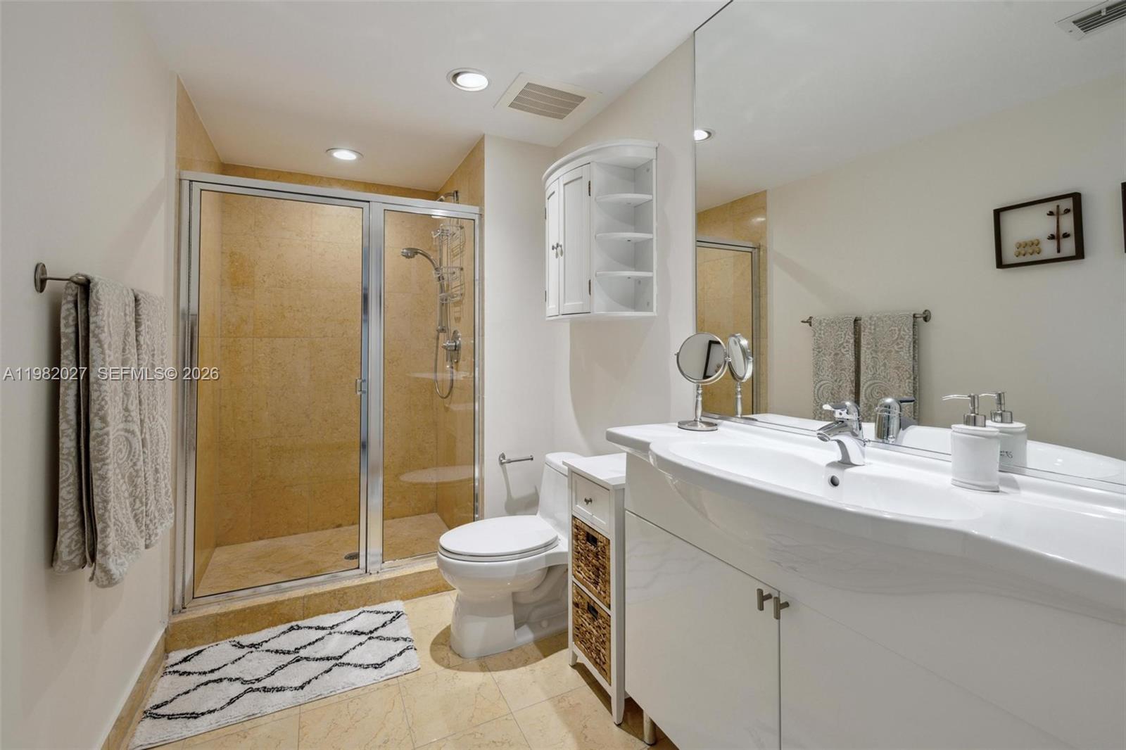 BEACH CLUB TWO CONDO - Residential Lease