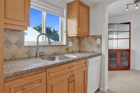 4848 NE 23rd Ave Unit 2C, Fort Lauderdale, FL 33308 - MLS#: A11723666