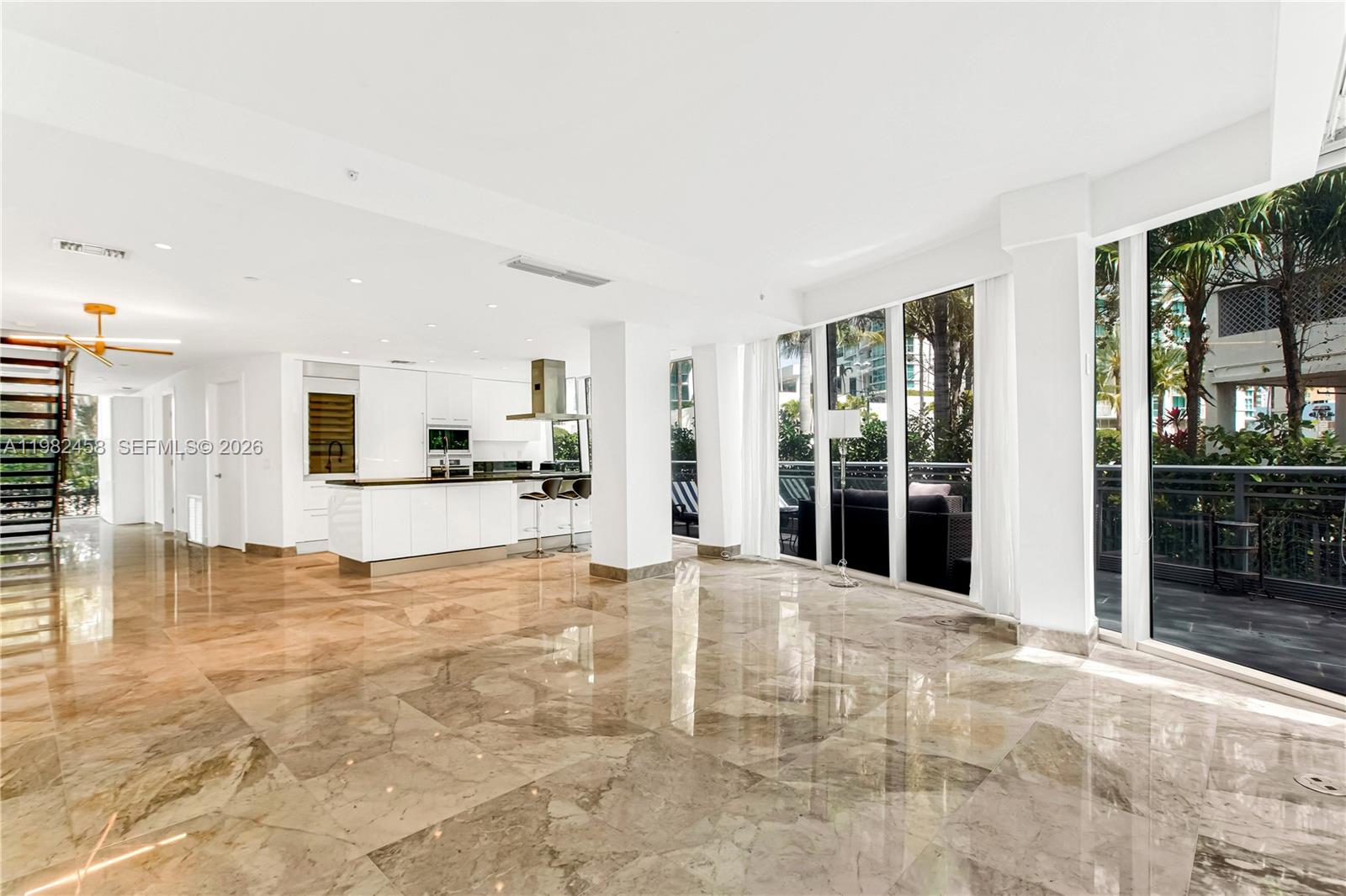 2950 NE 188th St 150