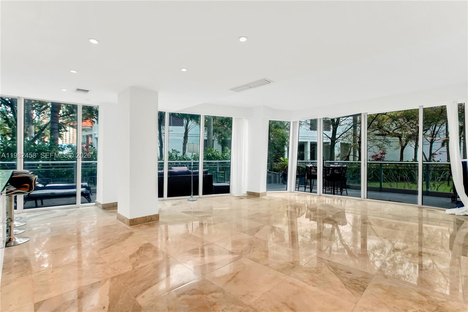 2950 NE 188th St 150