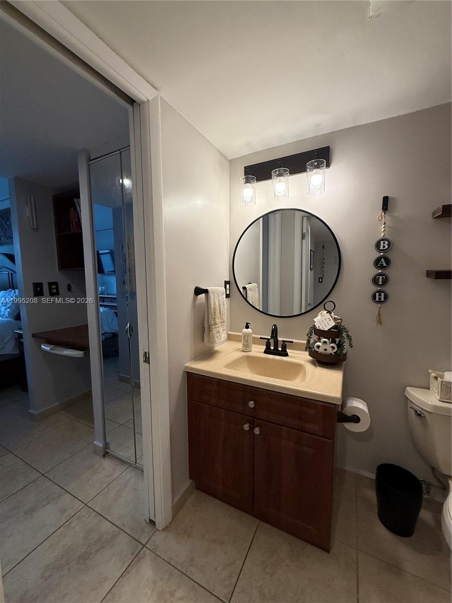 THE PRESIDENTIAL CONDO - Residential