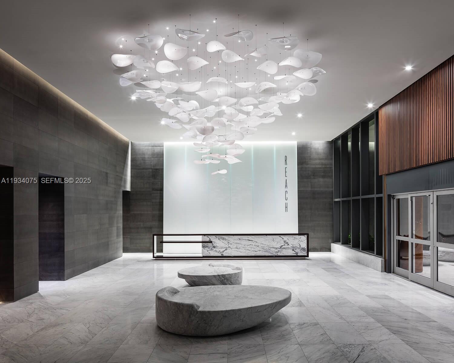 REACH CONDO - Residential