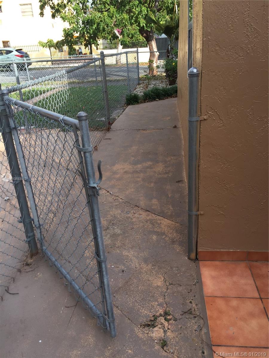 TAMIAMI HEIGHTS - Residential Lease