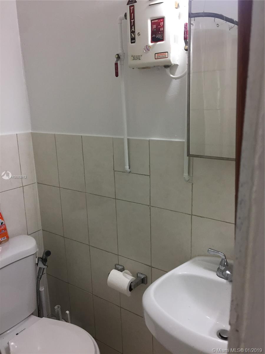 TAMIAMI HEIGHTS - Residential Lease